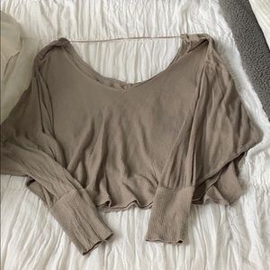 URBAN OUTFITTERS FLOWY TOP